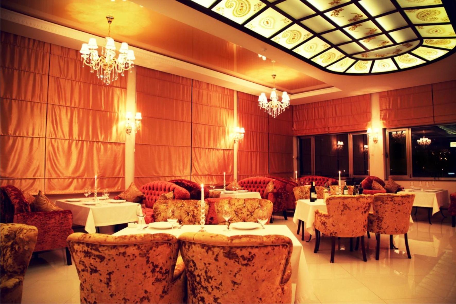 East Legend Hotel Baku Extérieur photo