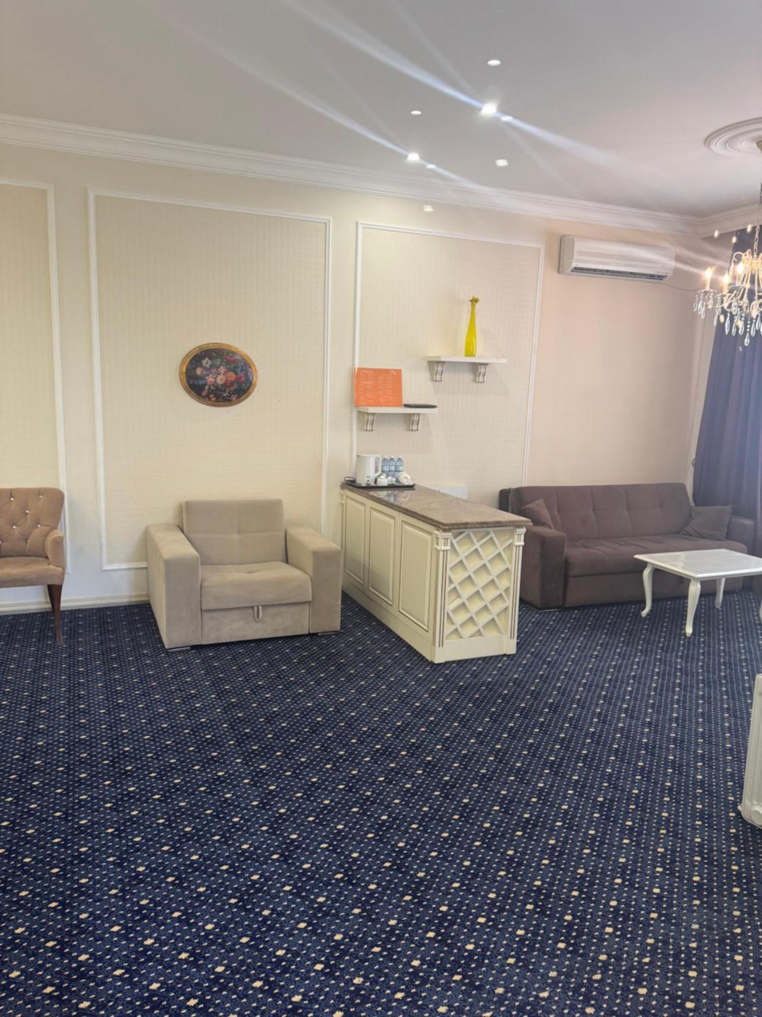 East Legend Hotel Baku Extérieur photo