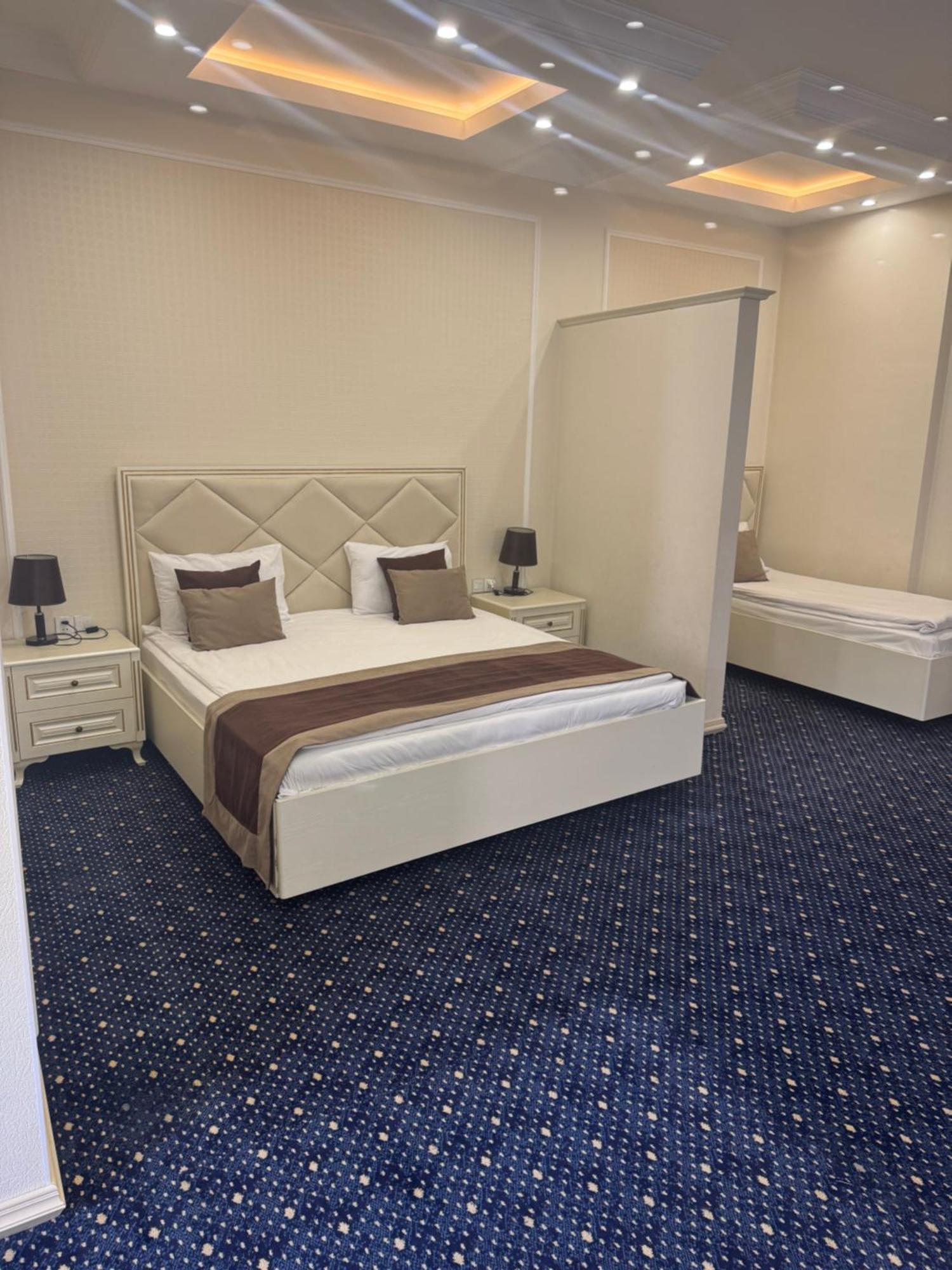 East Legend Hotel Baku Extérieur photo