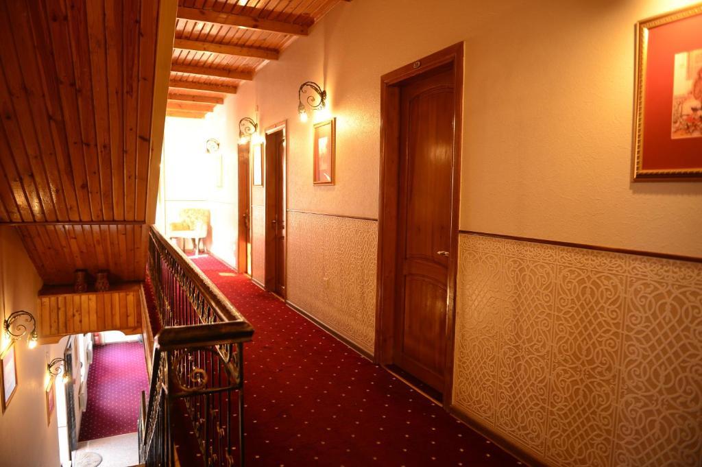 East Legend Hotel Baku Extérieur photo